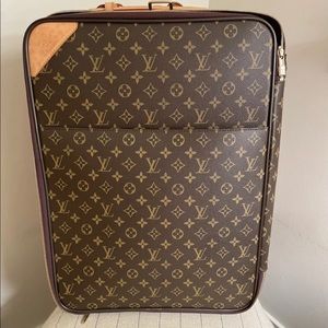 Louis Vuitton Roller Luggage 21 x 16 x 6.5